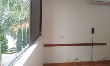 44526 Oficina en arriendo en el sector Laureles