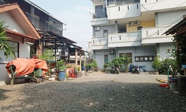 Kost Dekat Mall Lippo Karawaci, Kampus UPH