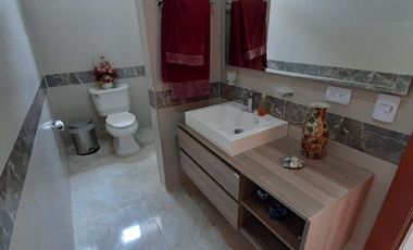 VENDO HERMOSA CASA DE LUJO ESTILO CALIFORNIANO COMPLETAMENTE AMOBLADA