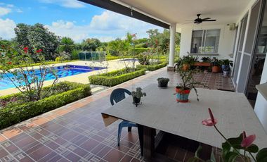 VENDO HERMOSA CASA DE LUJO ESTILO CALIFORNIANO COMPLETAMENTE AMOBLADA