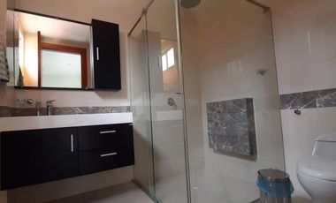 VENDO HERMOSA CASA DE LUJO ESTILO CALIFORNIANO COMPLETAMENTE AMOBLADA