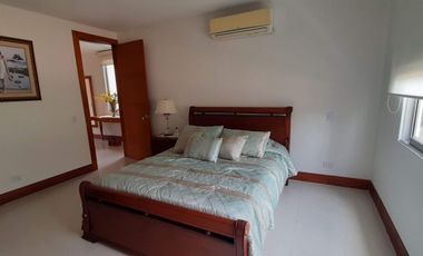 VENDO HERMOSA CASA DE LUJO ESTILO CALIFORNIANO COMPLETAMENTE AMOBLADA