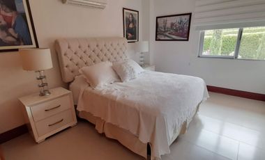 VENDO HERMOSA CASA DE LUJO ESTILO CALIFORNIANO COMPLETAMENTE AMOBLADA