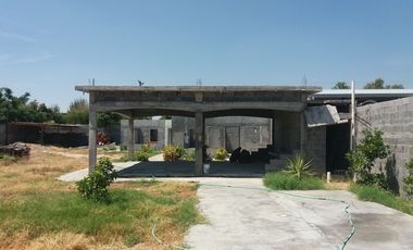 QUINTA EN VENTA EN CIENEGA DE FLORES, NL, ZONA VILLAS CAMPESTRES, T 1800 M2