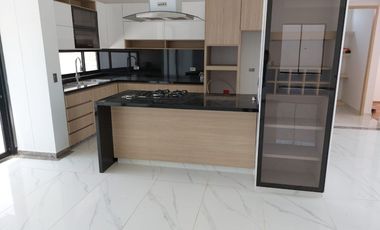 VENTA CASA RECTA COROZAL LOS PATIOS
