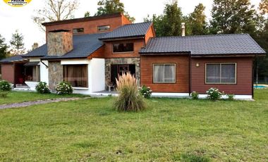 HERMOSA Y AMPLIA CASA EN PÁRCELA A MINUTOS DE VILLARRICA