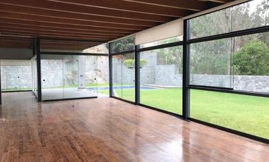Impecable residencia en La Planicie