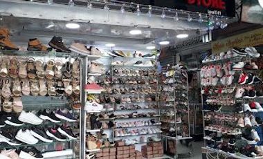 Vendo Local comercial en el sector de calzado