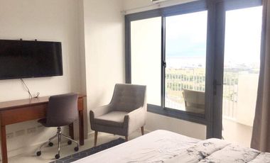 RUSH SALE! MODERN STUDIO WITH SEAVIEW BALCONY IN NORTHSTAR. NEAR CEBU DOCTOR'S UNIVERSITY-MANDAUE CEBU.