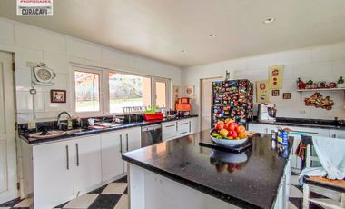 🏠León Propiedades vende o arrienda hermosa casa en sector Los Naranjos , Curacavi🏠