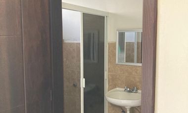 CASA EN VENTA EN RESIDENCIAL LOS LAURELES.