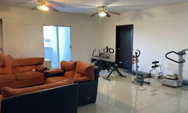 CASA EN VENTA EN RESIDENCIAL LOS LAURELES.