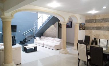 CASA EN VENTA EN RESIDENCIAL LOS LAURELES.
