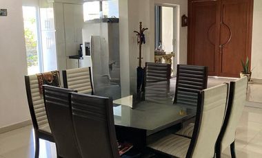 CASA EN VENTA EN RESIDENCIAL LOS LAURELES.