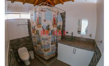 Hermosa Casa De Playa En Venta, Zorritos , Tumbes, Peru