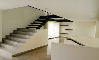 Casa en renta, en Prado Largo, Zona Esmeralda, cerca del KIpling