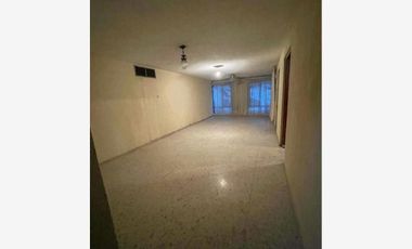 CASA EN VENTA EN FRACCIONAMIENTO DEL BOSQUE