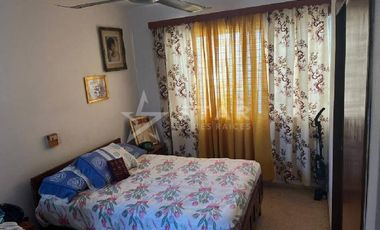 CASA CON OFICINAS EN MOZIMBA