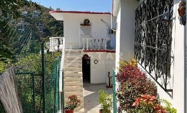 CASA CON OFICINAS EN MOZIMBA