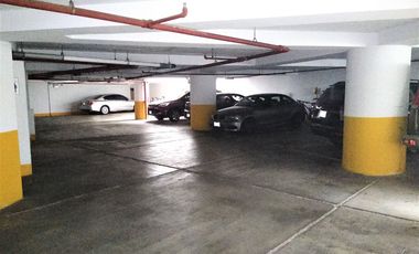 SURCO VENTA DEPARTAMENTO 1ER PISO SEMI-AMOBLADO 3 DORM 3 BAÑOS A/SERVICIO + COCHERA US $ 119,000