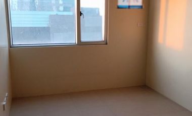 Unfurnished Studio for rent in Sola Tower 1 Vertis North Quezon City