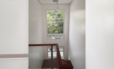 4BR HOUSE AND LOT FOR SALE IN MERVILLE