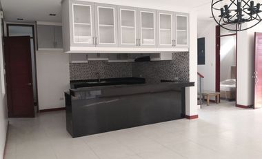 4BR HOUSE AND LOT FOR SALE IN MERVILLE