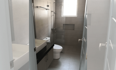 4BR HOUSE AND LOT FOR SALE IN MERVILLE