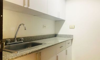 PR18359 Oficina en venta en el sector Manila