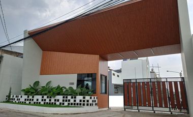 Rumah Aul Pasteur, SIAP HUNI, Baru 2 LANTAI Harga Murah Mewah New di Paster Kota Bandung Jual Dijual