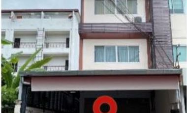 Commercial building sale, 3floors, 28.1 sqWa, 3 bedrooms, 3 bathrooms, 10.5MB, lower the appraisal price. Nimmanhaemin Road, Soi13, Mueang District, Chiang Mai