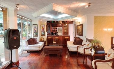 PR16707Casa en venta en el sector Loma de los Gonsalez, Medellin