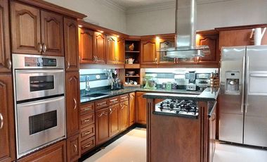 PR16707Casa en venta en el sector Loma de los Gonsalez, Medellin