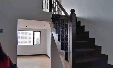 1 bedroom 40 sqm loft type 10k monthly  Very affordable Rent to own condo  5% down payment 0% interest  near BGC,,eastwood ,tiendesitas