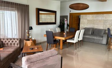 VENTA DE CASA CON USO DE SUELO PARA OFICINA, ESPACIO COMERCIAL