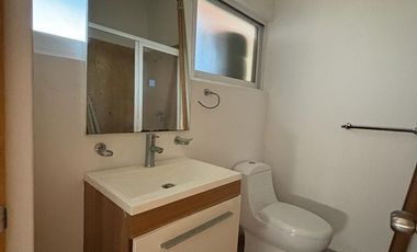 VENTA DE CASA CON USO DE SUELO PARA OFICINA, ESPACIO COMERCIAL