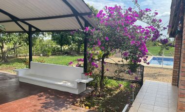 HERMOSA FINCA EN VILLAVICENCIO