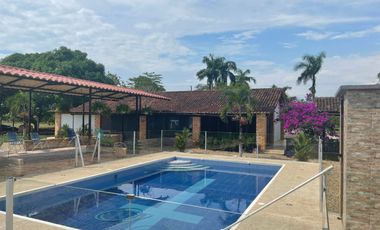 HERMOSA FINCA EN VILLAVICENCIO