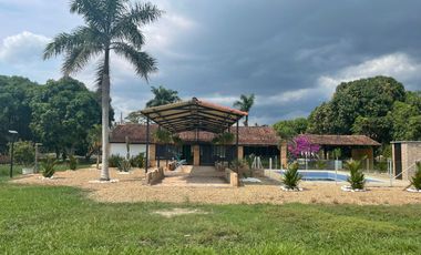 HERMOSA FINCA EN VILLAVICENCIO