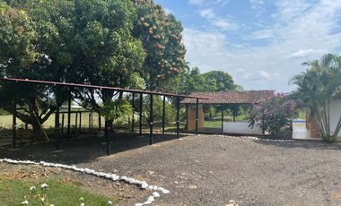 HERMOSA FINCA EN VILLAVICENCIO