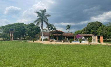 HERMOSA FINCA EN VILLAVICENCIO