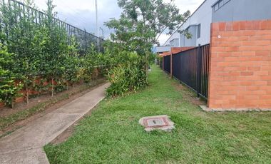 VENDO CASA JAMUNDI EN CONDOMINIO DE 2 NIVELES PARA ESTRENAR