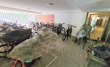 DEPARTAMENTO CON JARDÍN PRIVADO / SECTOR PLAZA ÑUÑOA.