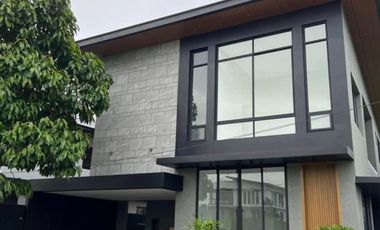 5 Bedroom Newly Built Modern House in Venare Nuvali, Laguna | House for Sale | Property ID:RC057