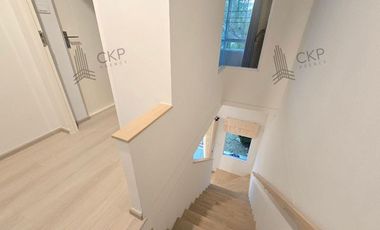 Townhouse for sale and rent, Villagegio Bangna, beautiful new house, warm minimalist decoration. Lots of usable space