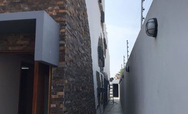 Casa en Venta en San Antonio Tlayacapan.  $16,500,000
