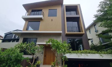 MCKINLEY HILL NEW HOUSE FOR SALE NEAR MCKINLEY WEST MAKATI FORBES BELAIR MAGALLANES VILLAGE