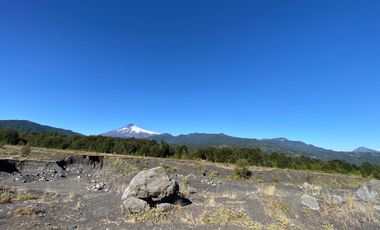 Z O N A S U R . C L 3 parcelas 7 km desde Licán Ray a  Coñaripe.