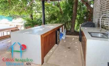 Hermosa casa en renta vacacional para 18 personas. Alberca y vista al mar