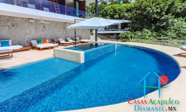 Hermosa casa en renta vacacional para 18 personas. Alberca y vista al mar